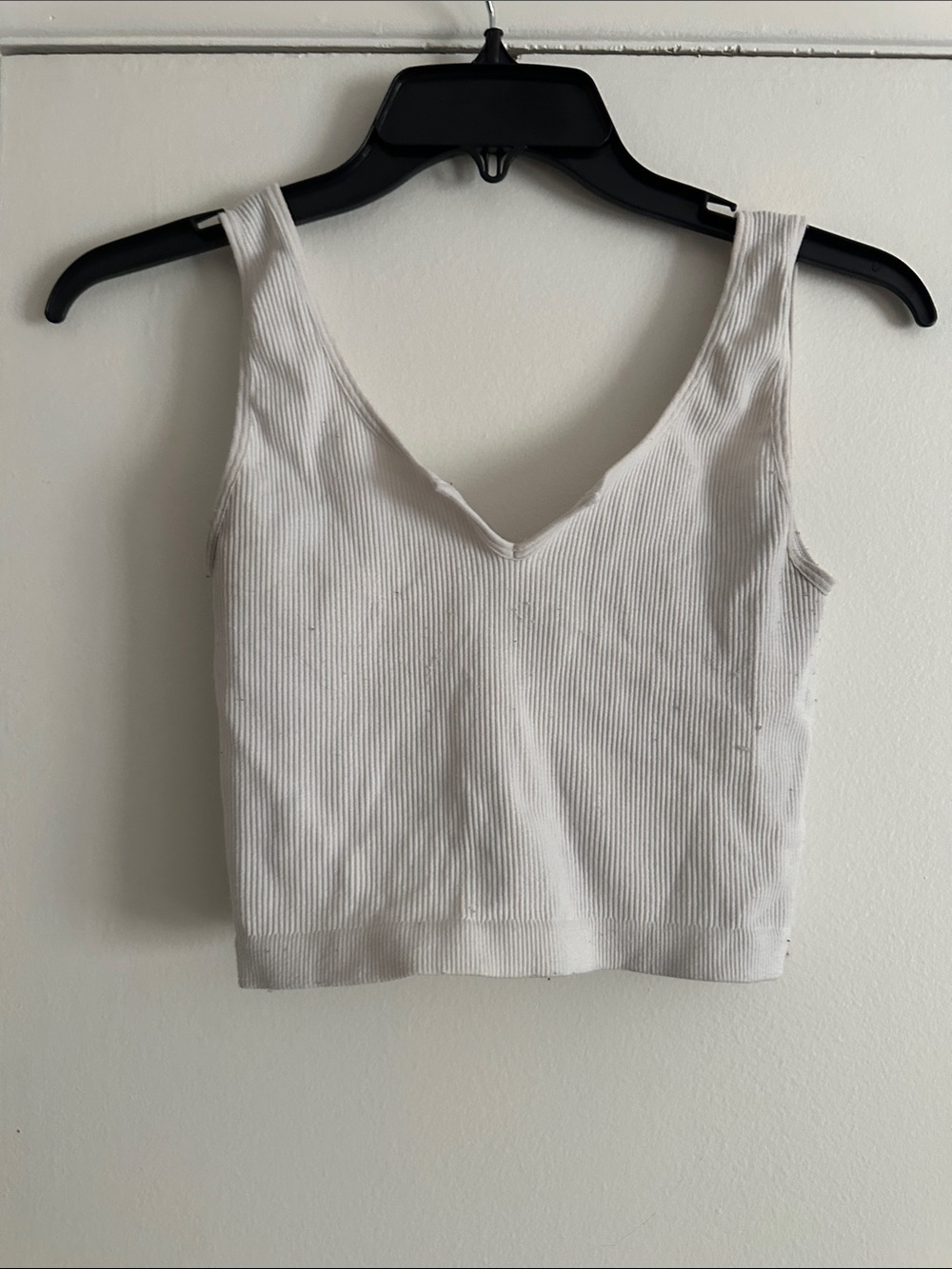 Ribbed V-Neck Cropped Tank Top - White